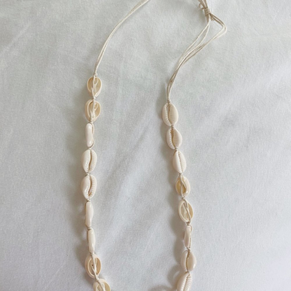 Vsco Shell Necklace